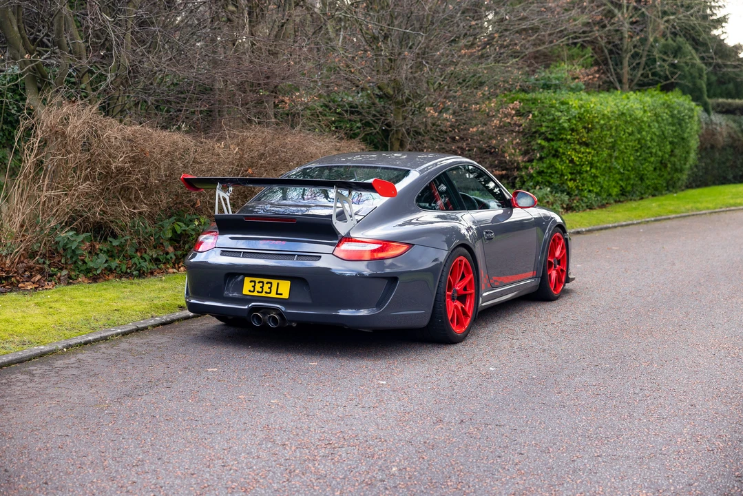 2010 Porsche 997 GT3 RS - Image 16 of 31