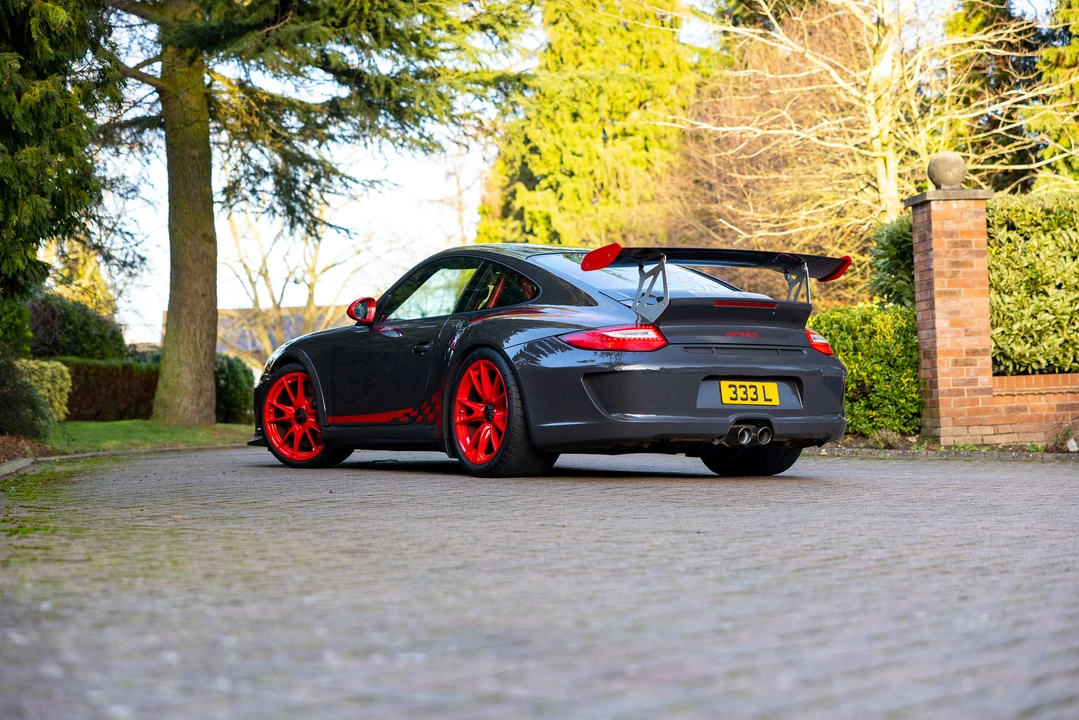 2010 Porsche 997 GT3 RS - Image 25 of 31