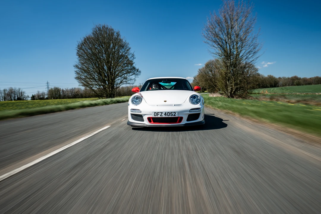 2010 Porsche 997 GT3 RS - Image 19 of 31