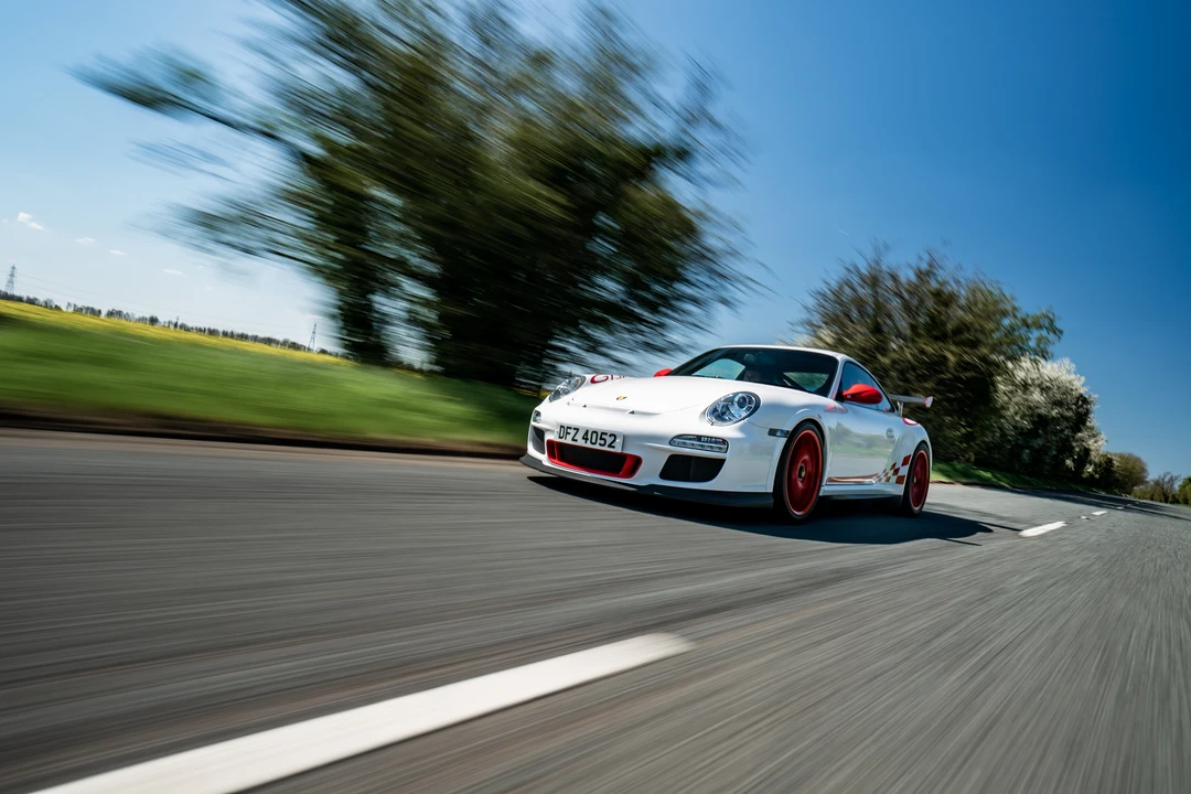 2010 Porsche 997 GT3 RS - Image 20 of 31