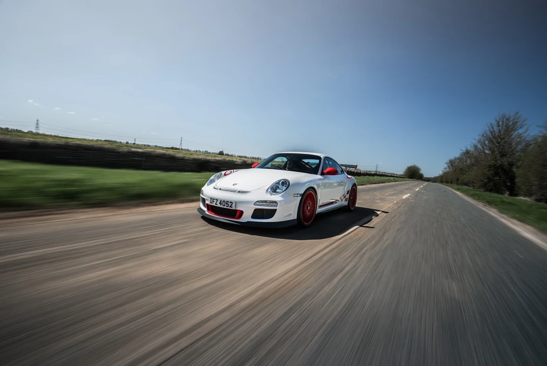 2010 Porsche 997 GT3 RS - Image 21 of 31