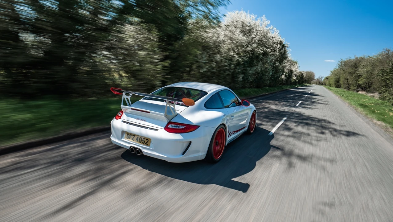 2010 Porsche 997 GT3 RS - Image 22 of 31