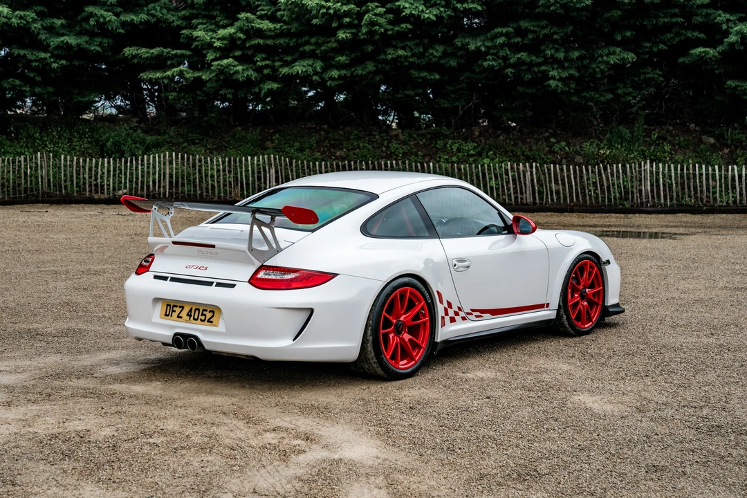 2010 Porsche 997 GT3 RS - Image 13 of 31
