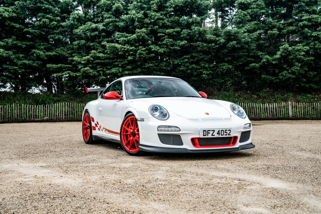 2010 Porsche 997 GT3 RS - Image 12 of 31