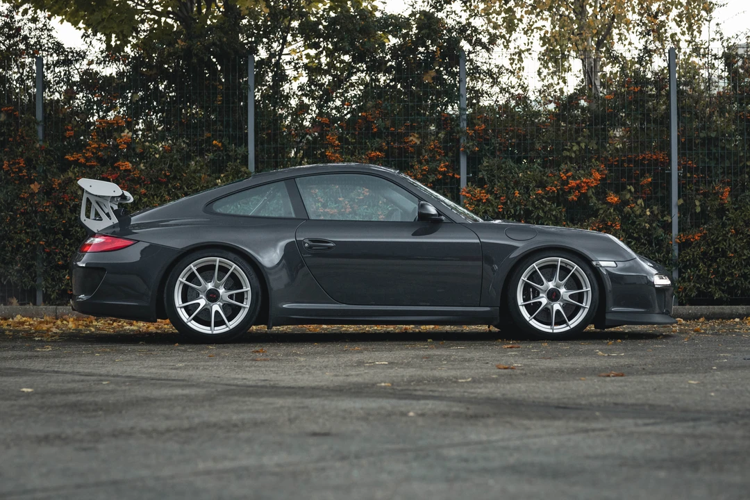 2010 Porsche 997 GT3 RS - Image 5 of 31