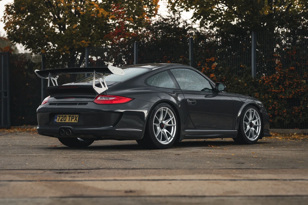 2010 Porsche 997 GT3 RS - Image 15 of 31