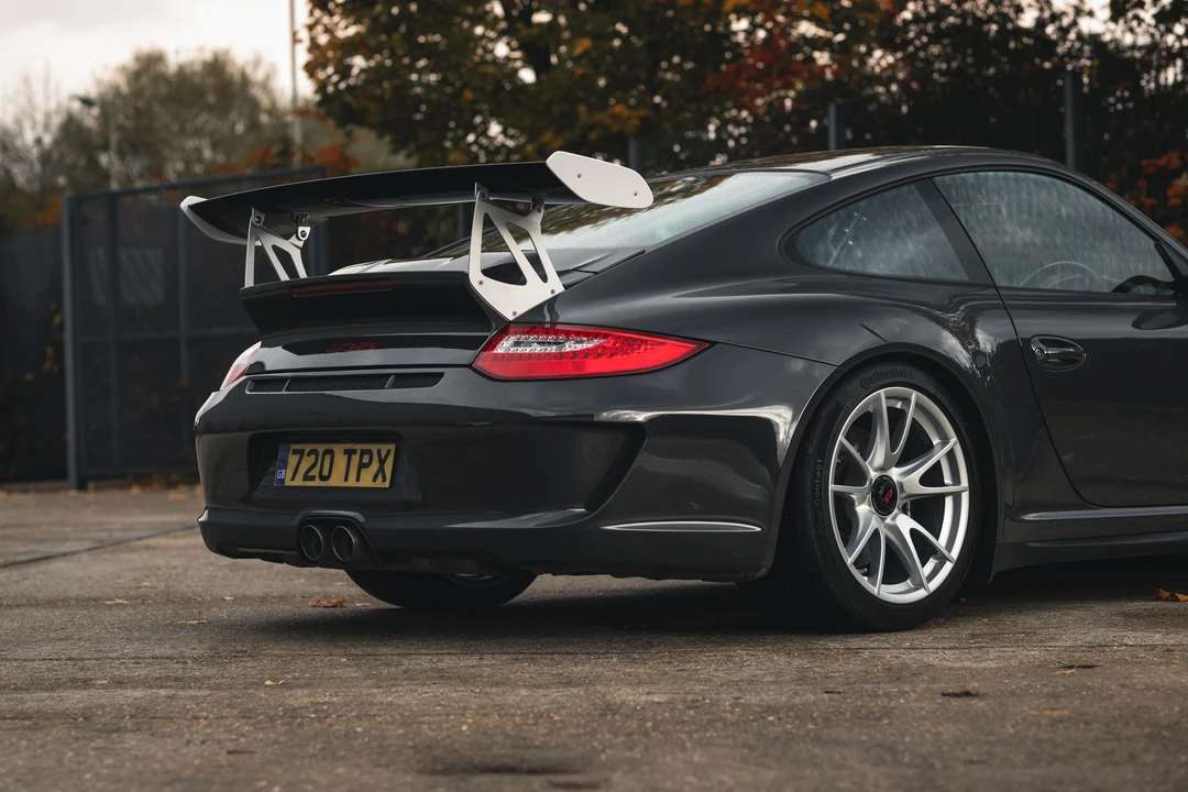 2010 Porsche 997 GT3 RS - Image 16 of 31
