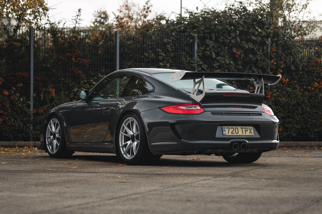 2010 Porsche 997 GT3 RS - Image 17 of 31