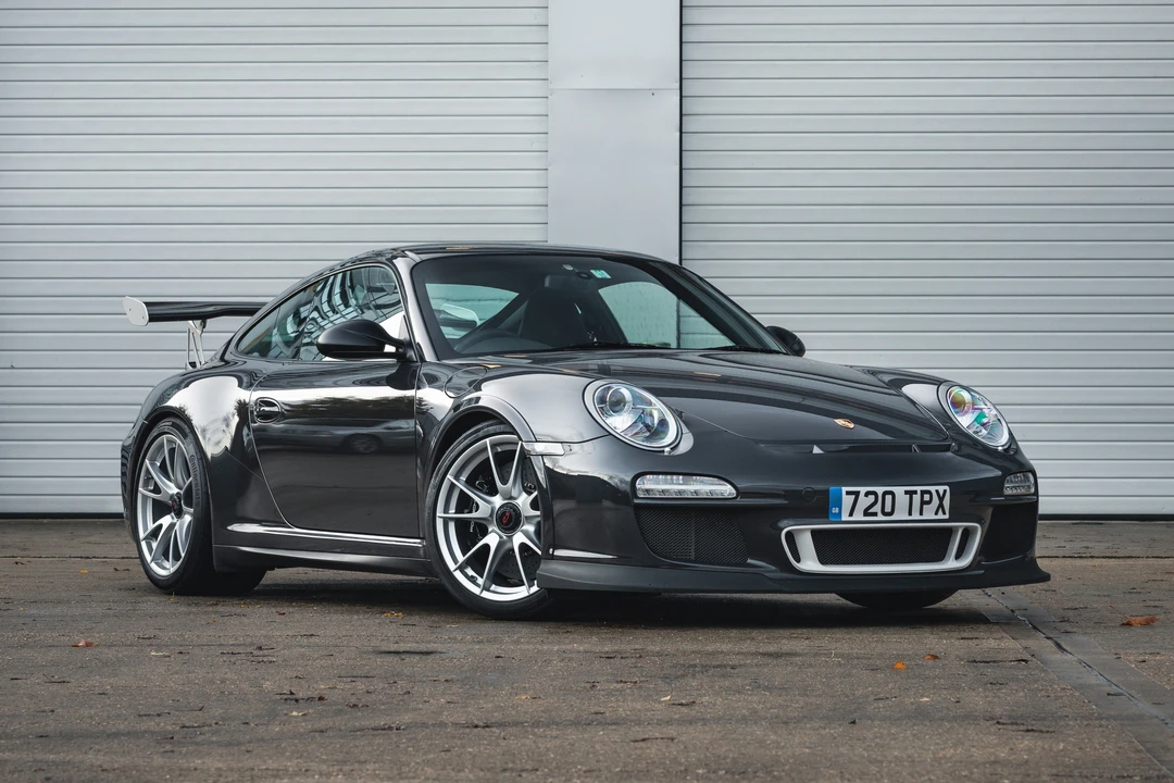 2010 Porsche 997 GT3 RS - Image 2 of 31