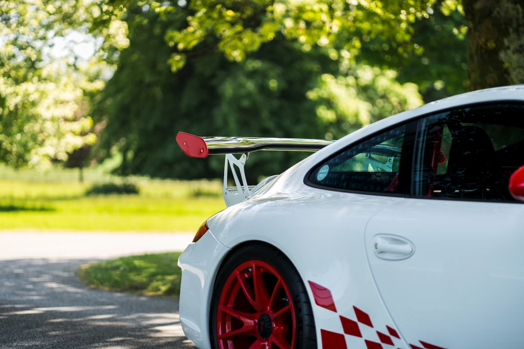 2010 Porsche 997 GT3 RS - Image 14 of 31