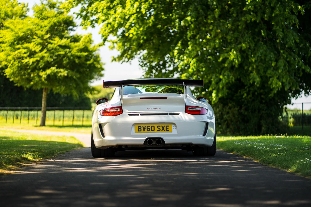 2010 Porsche 997 GT3 RS - Image 24 of 31