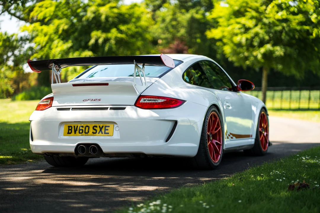 2010 Porsche 997 GT3 RS - Image 26 of 31