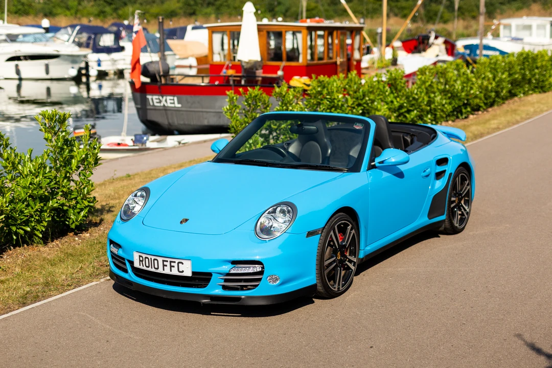 2010 Porsche 997 Turbo - Image 6 of 31