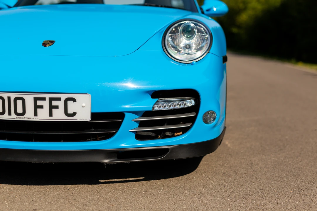 2010 Porsche 997 Turbo - Image 10 of 31