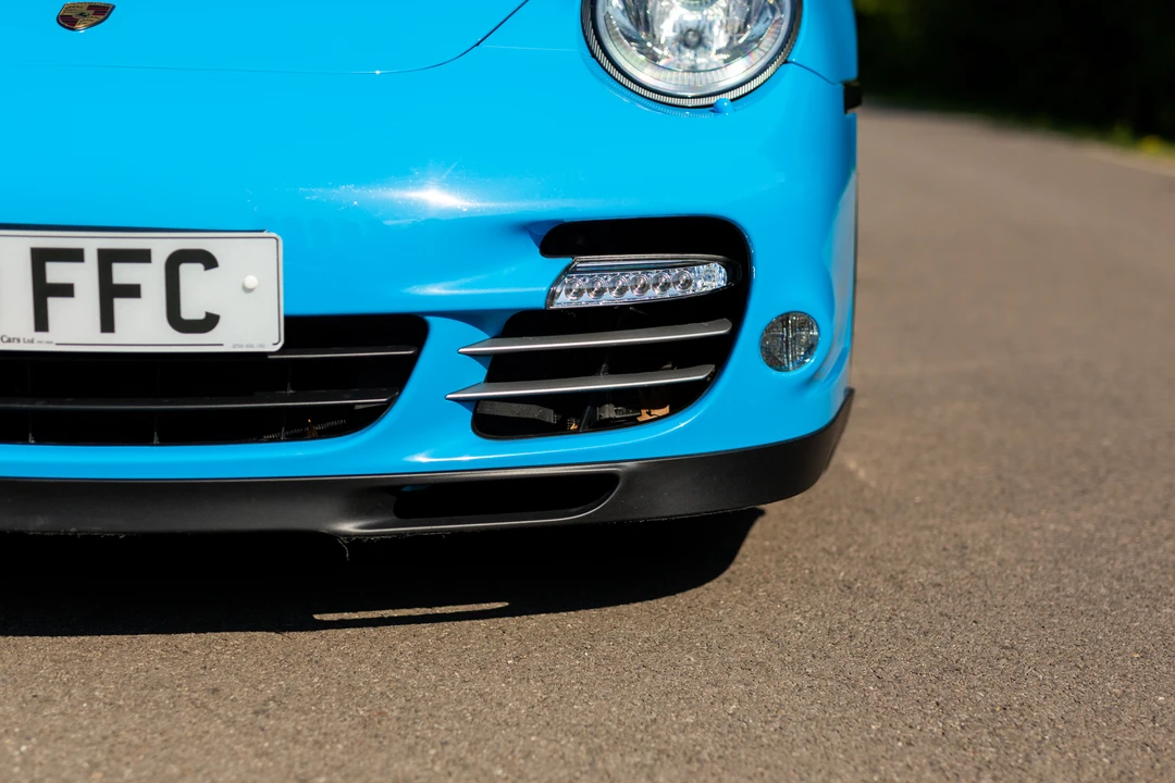 2010 Porsche 997 Turbo - Image 11 of 31