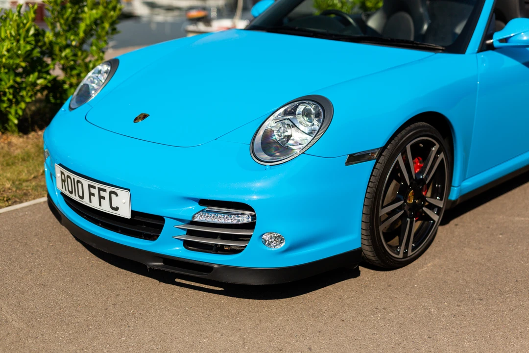 2010 Porsche 997 Turbo - Image 12 of 31