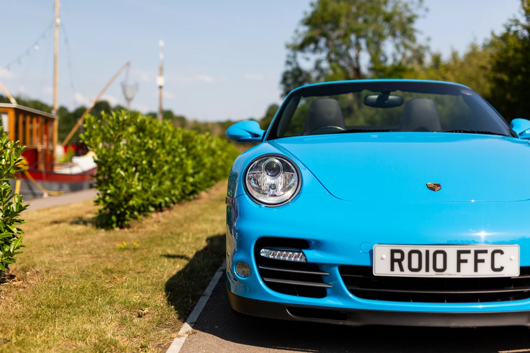 2010 Porsche 997 Turbo - Image 13 of 31