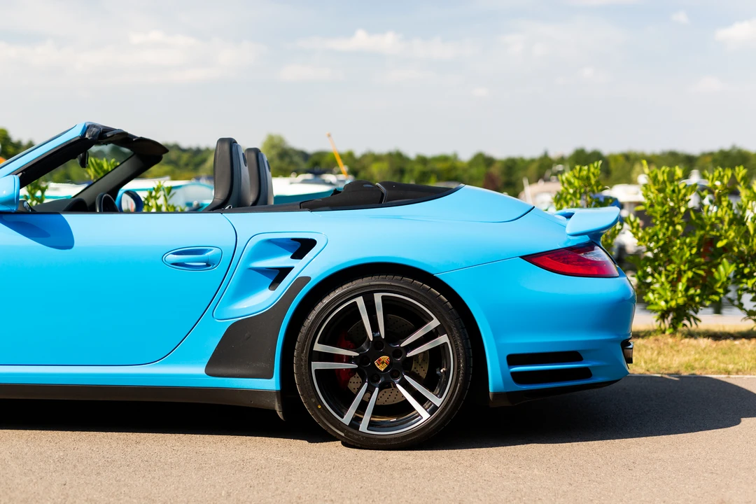 2010 Porsche 997 Turbo - Image 27 of 31