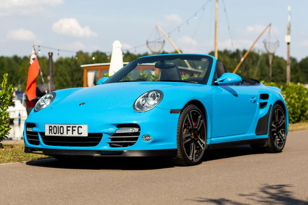2010 Porsche 997 Turbo - Image 2 of 31