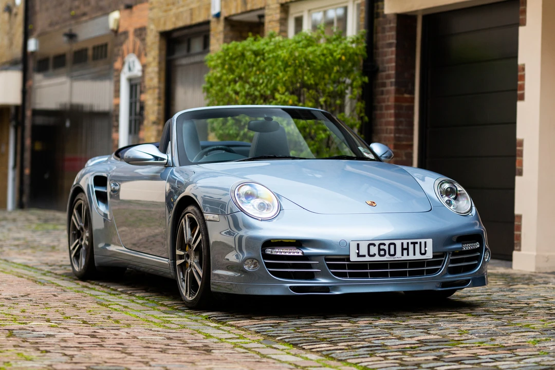 2010 Porsche 997 Carrera - Image 2 of 31