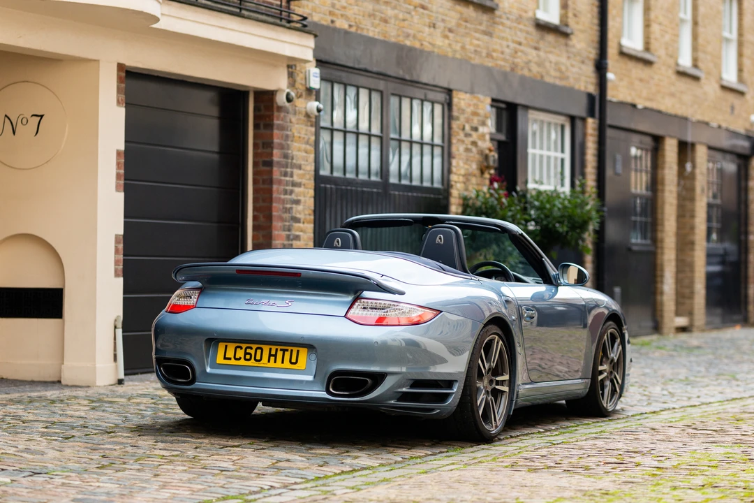 2010 Porsche 997 Carrera - Image 15 of 31