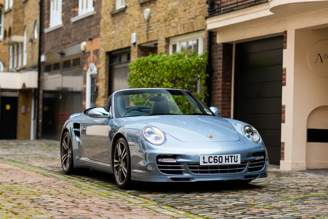 2010 Porsche 997 Carrera - Image 14 of 31