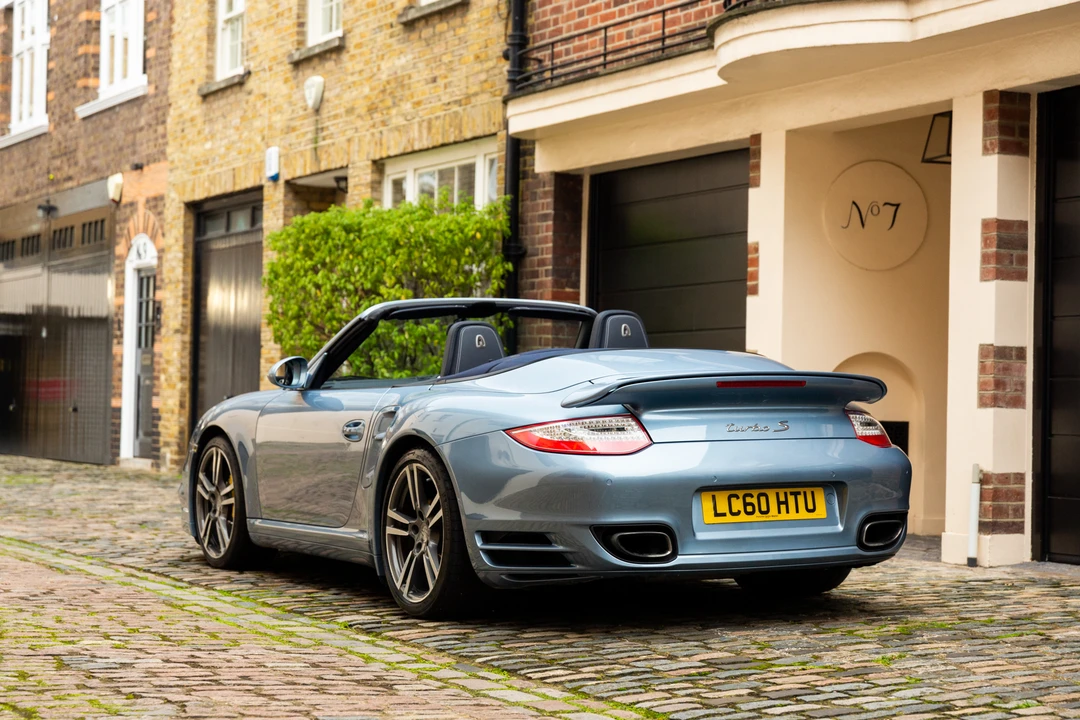 2010 Porsche 997 Carrera - Image 18 of 31
