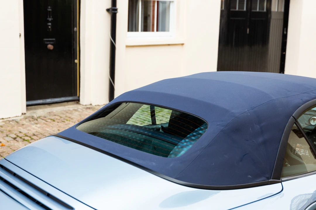 2010 Porsche 997 Carrera - Image 28 of 31