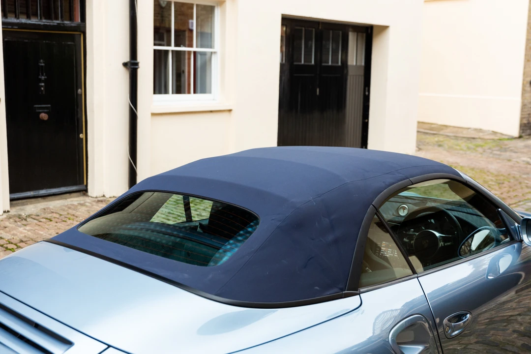 2010 Porsche 997 Carrera - Image 29 of 31