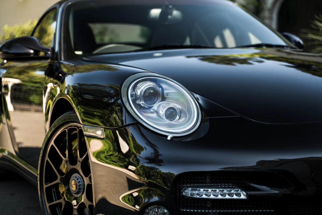 2010 Porsche 997 Turbo - Image 13 of 31