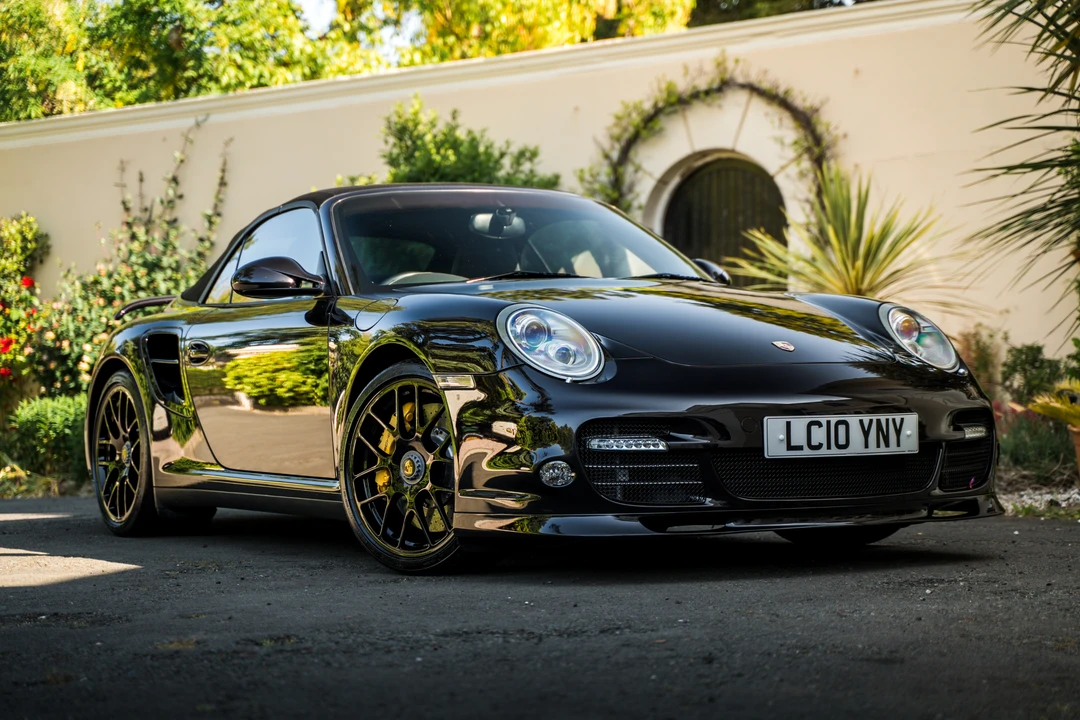 2010 Porsche 997 Turbo - Image 16 of 31