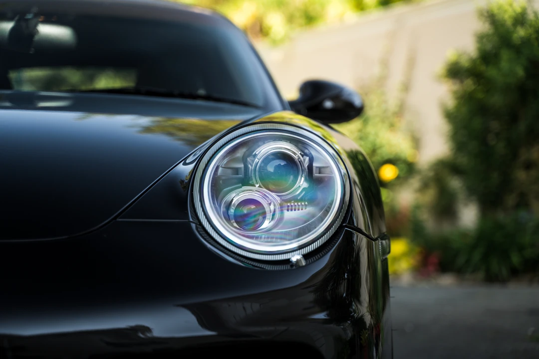 2010 Porsche 997 Turbo - Image 18 of 31