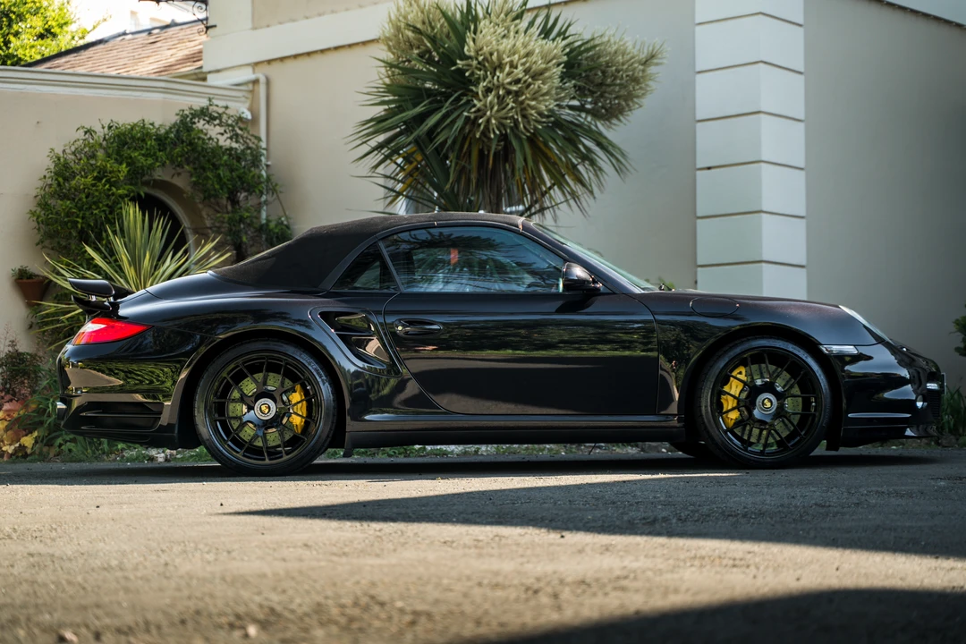 2010 Porsche 997 Turbo - Image 24 of 31