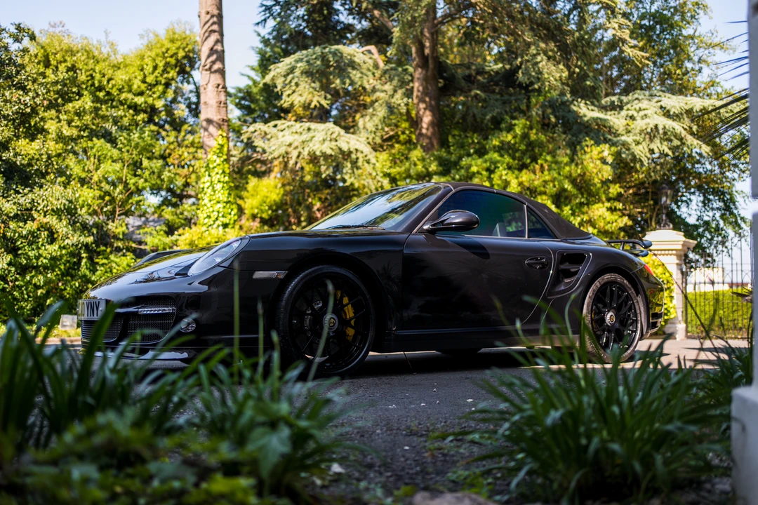 2010 Porsche 997 Turbo - Image 9 of 31
