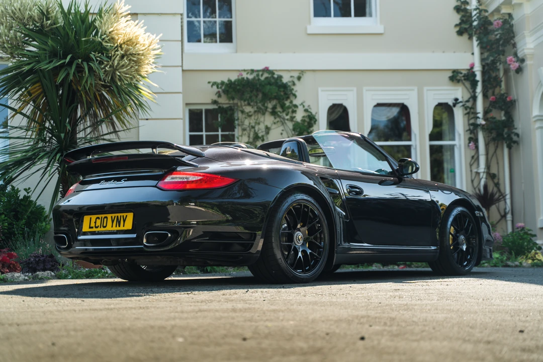 2010 Porsche 997 Turbo - Image 6 of 31