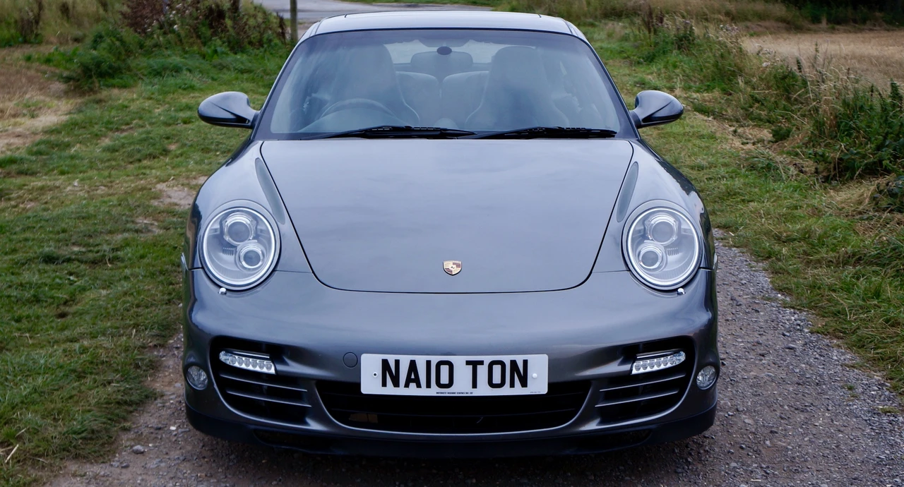 2010 Porsche 997 Turbo S - Image 10 of 31