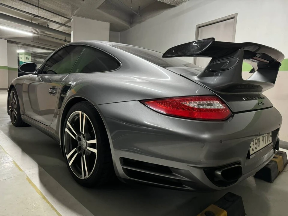 2010 Porsche 997 Carrera - Image 12 of 20