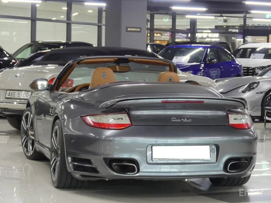 2010 Porsche 911 - Image 14 of 15