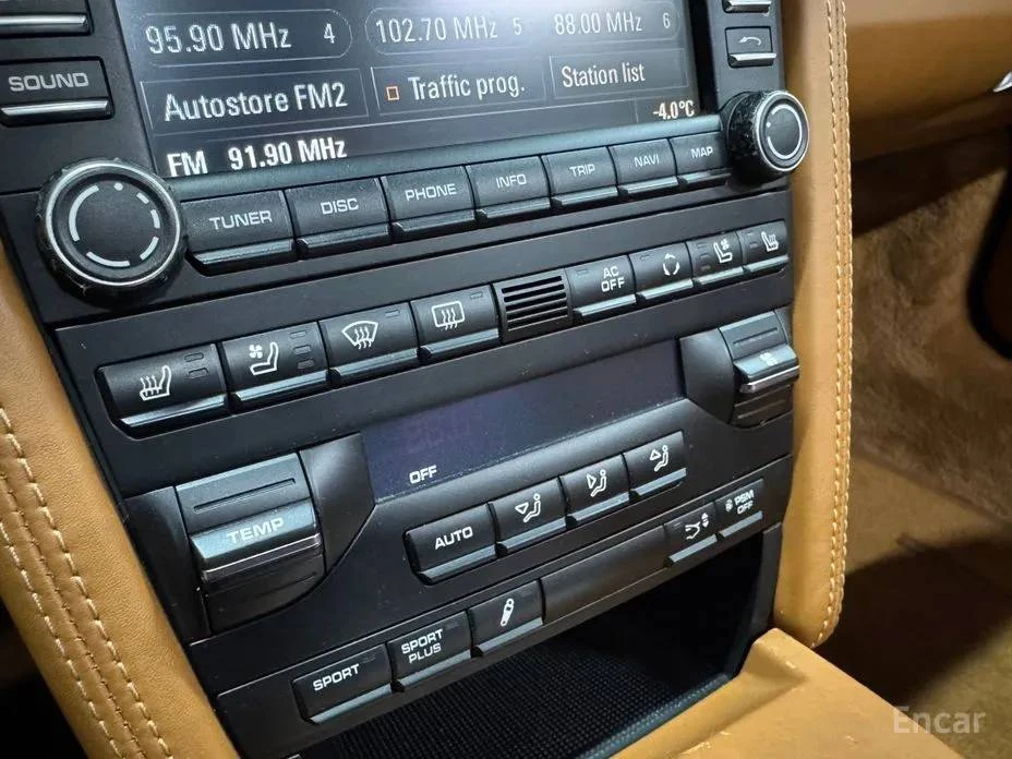 2010 Porsche 911 - Image 7 of 15