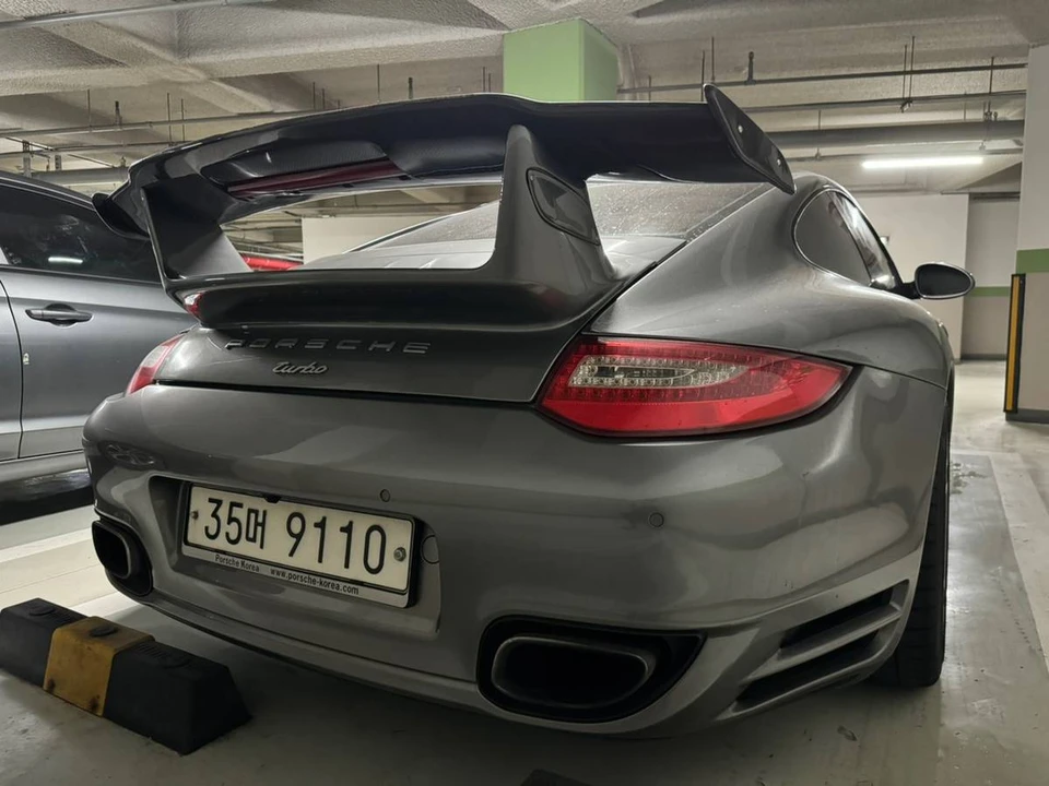 2010 Porsche 997 Carrera - Image 14 of 20