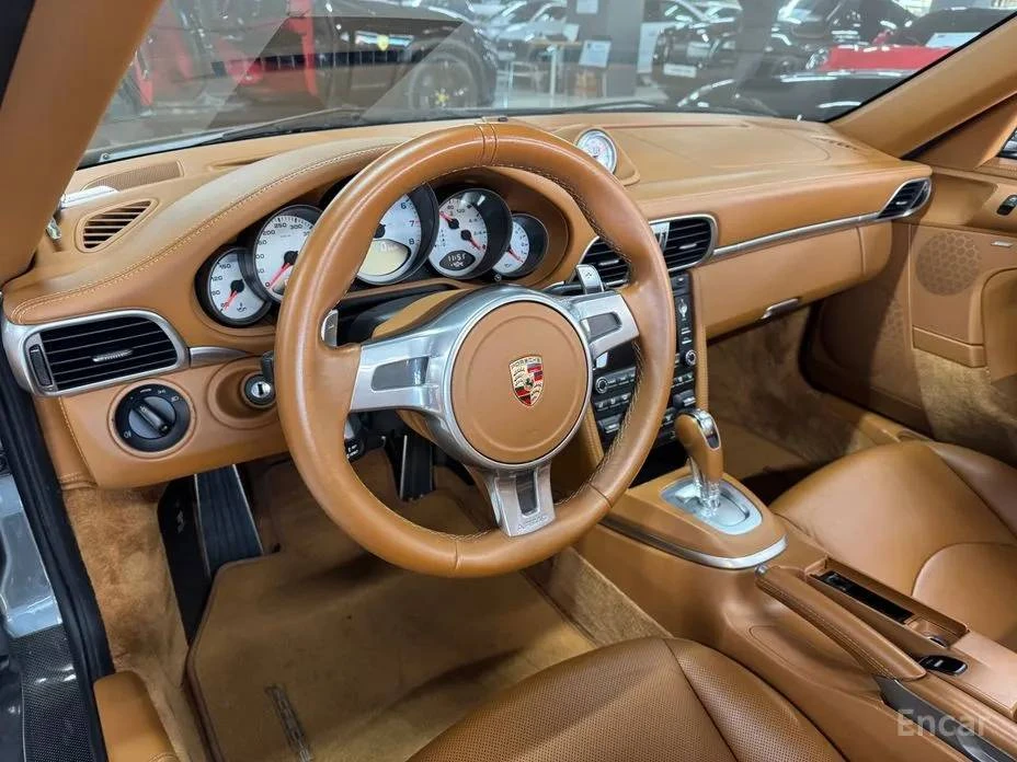 2010 Porsche 911 - Image 10 of 15