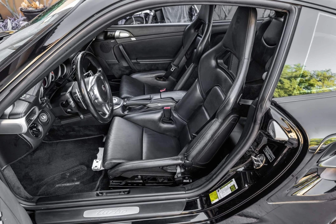 2010 Porsche 997 Turbo - Image 9 of 13