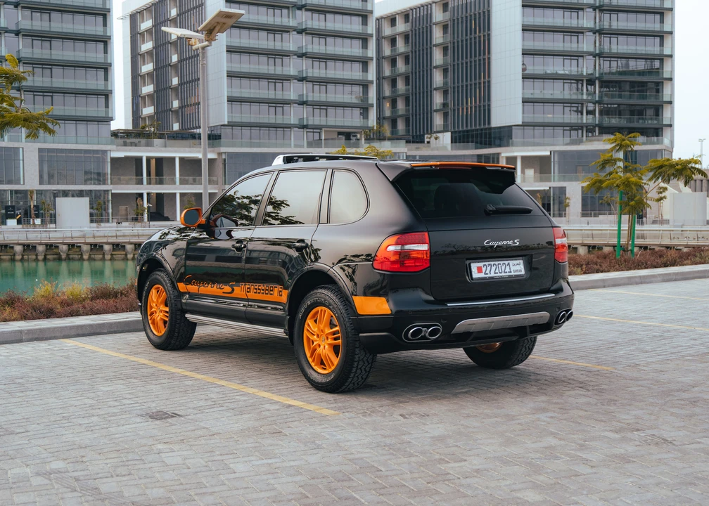 2010 Porsche 955/957 Cayenne S - Image 6 of 31