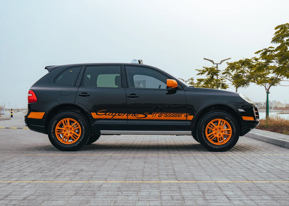2010 Porsche 955/957 Cayenne S - Image 9 of 31