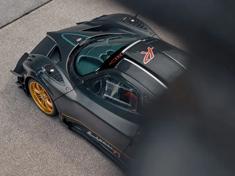 2010 Pagani Zonda - Image 31 of 31