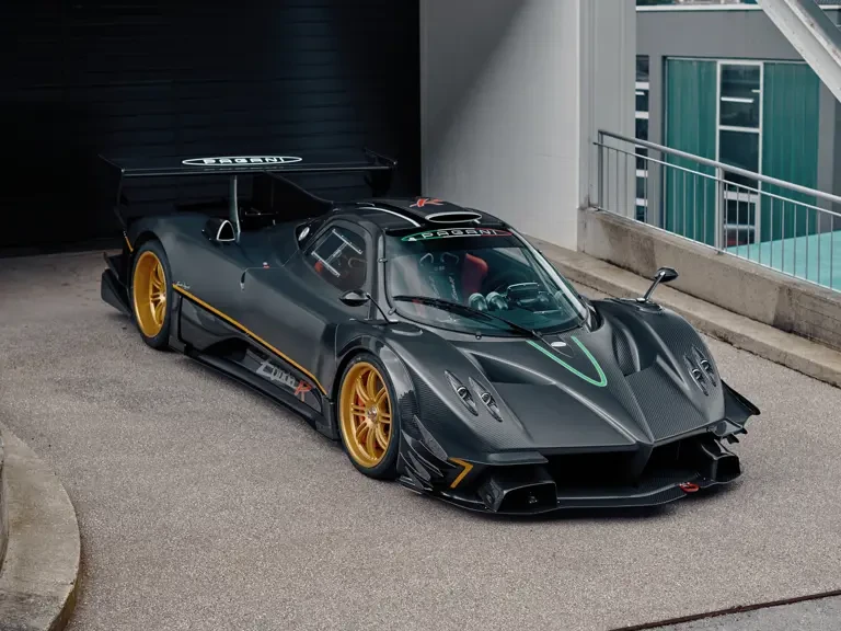 2010 Pagani Zonda - Image 2 of 31