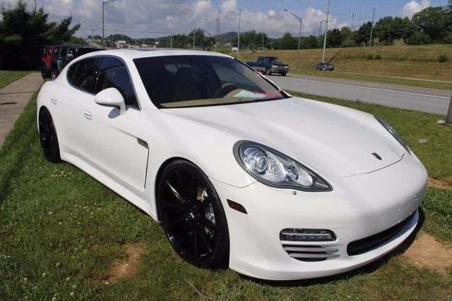 2010 Porsche 970 Panamera 4S - Image 2 of 17