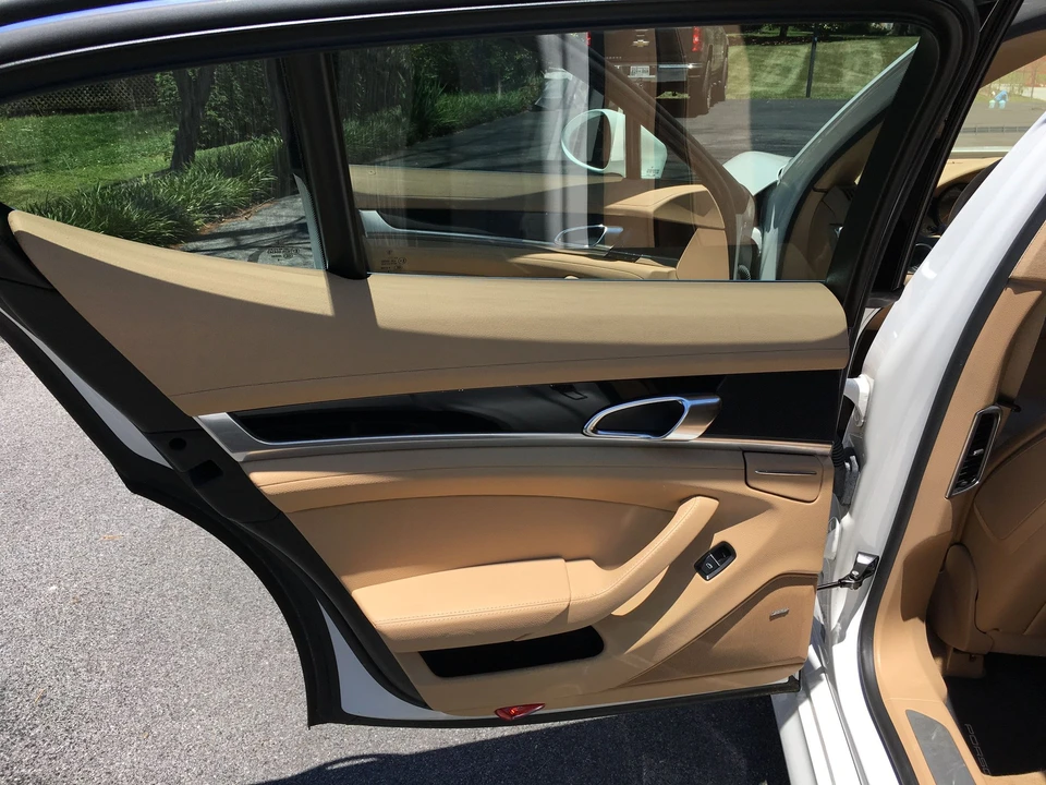 2010 Porsche 970 Panamera 4S - Image 13 of 28