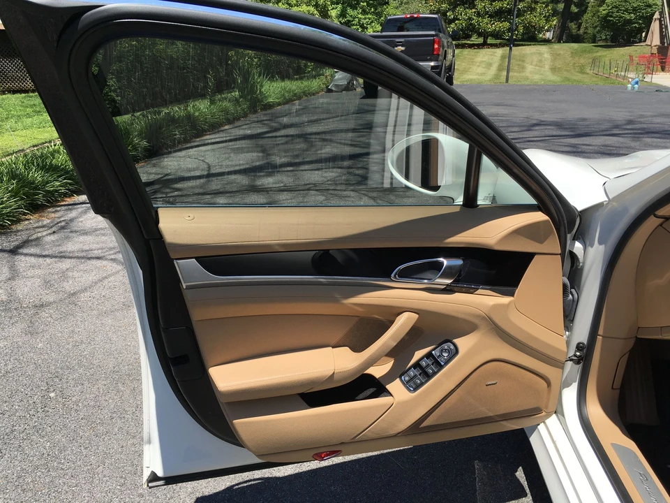 2010 Porsche 970 Panamera 4S - Image 12 of 28