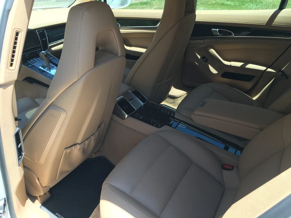 2010 Porsche 970 Panamera 4S - Image 22 of 28